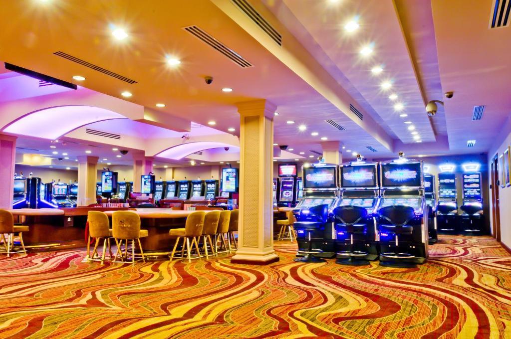Savannah Hotel & Casino Paramaribo Esterno foto